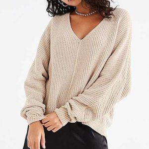 ADORABLE BEIGE URBAN OUTFITTERS CHENILLE SWEATER